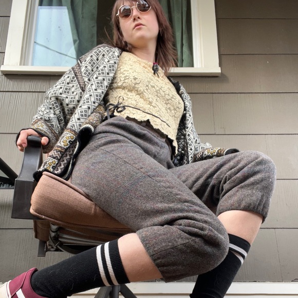 Meet your Posher, Sabra - Picture 2 of 3